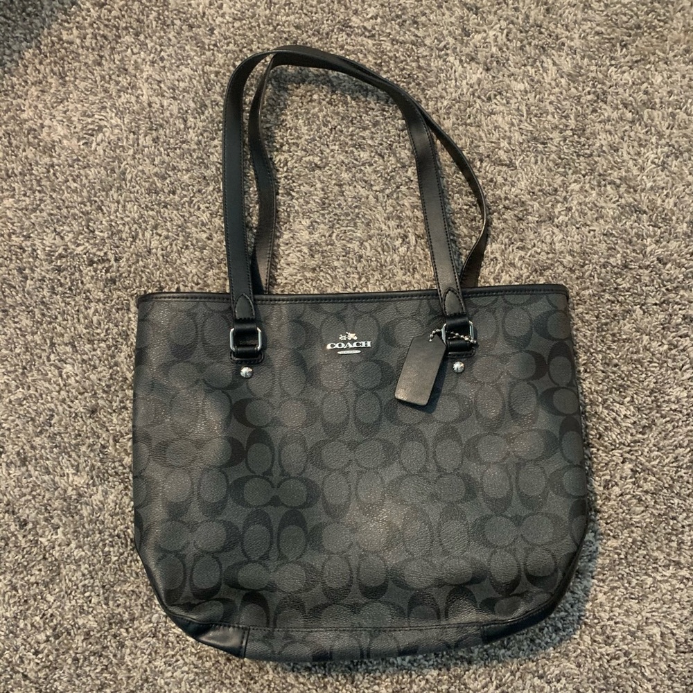 Coach shoulder bag